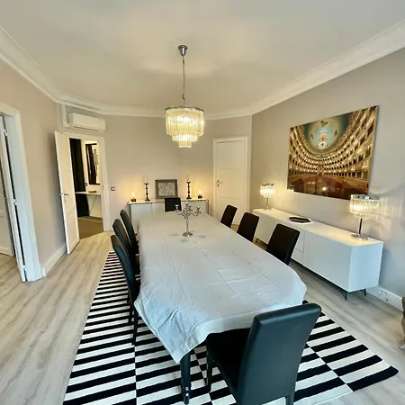 Luxury Times Square District Apartment Paris